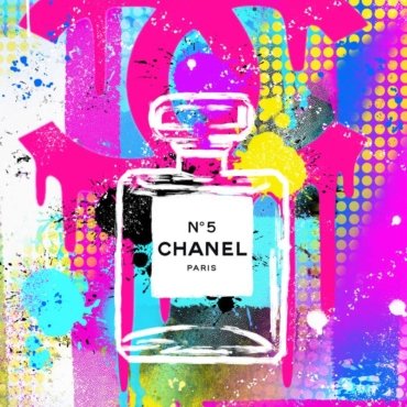 Stampa elegante di Chanel N°5 su tela o carta: design sofisticato e materiali premium per un tocco di classe negli interni. Ideale per salotto, camera o ufficio e perfetta come regalo per chi ama il design raffinato.