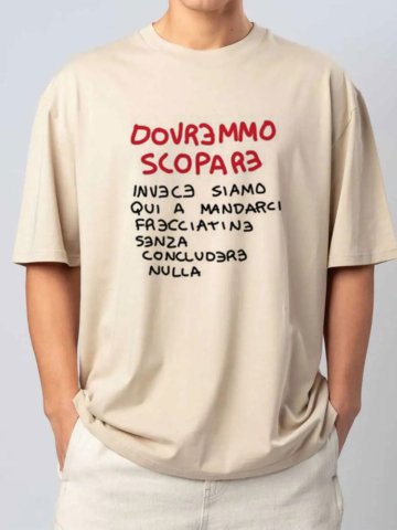 T-shirt dovremmo scopare in cotone unisex bianca o avana
